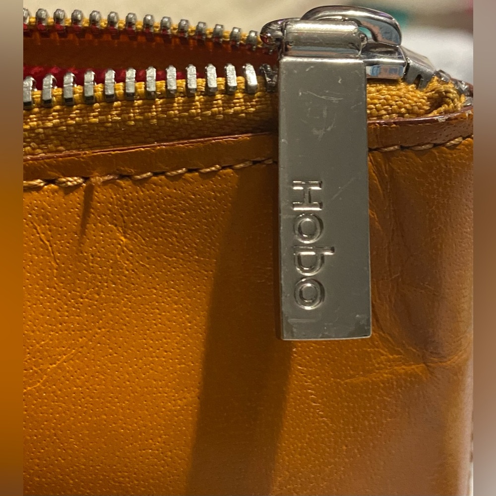 HOBO The Original Brand Leather Shoulder Bag- Color/orange - Picture 4 of 6